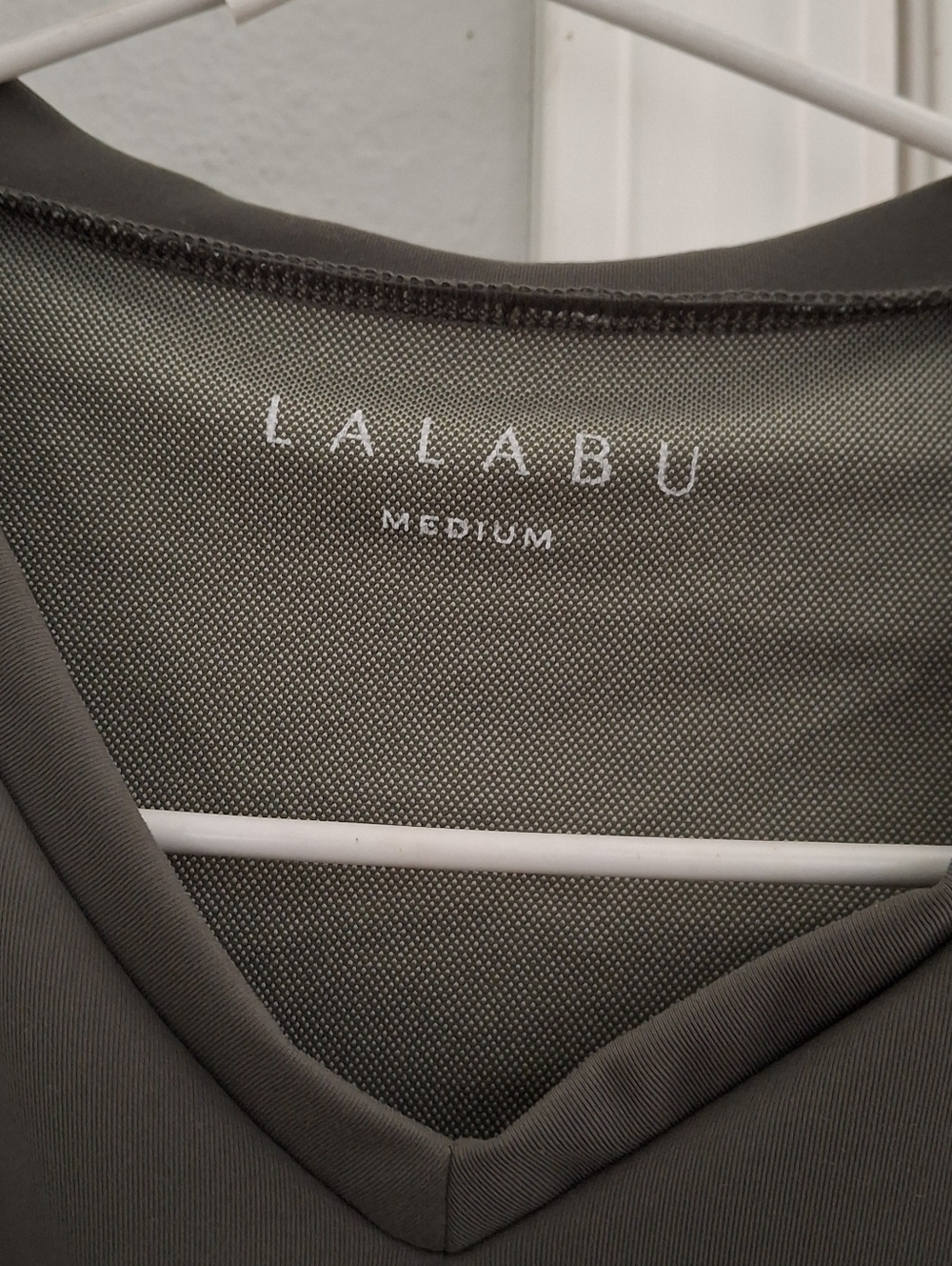 Lalabu Dad shirt Olive Green Fern Short Sleeve Top size medium Like NEW - Picture 5 of 9